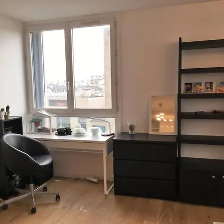 2 Bedroom Flat Near Pere Lachaise Appartamento Parigi